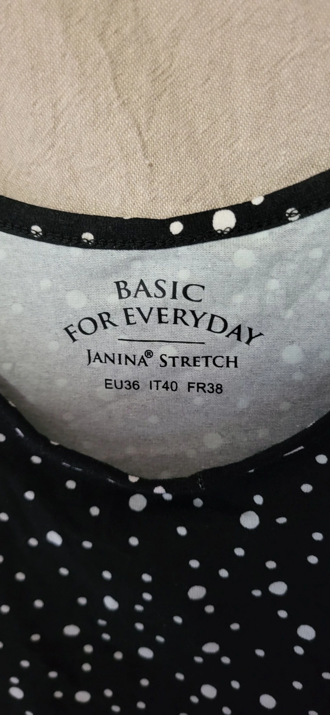 Top de puntos talla S de Janina. – photo 2